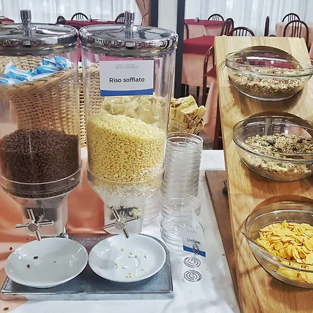 Mediterraneo 호텔 비에스테